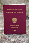 Foto für Nationalratswahl und Olympiavolksbefragung: Bitte Personal, Pass oder Führerschein mitführen
